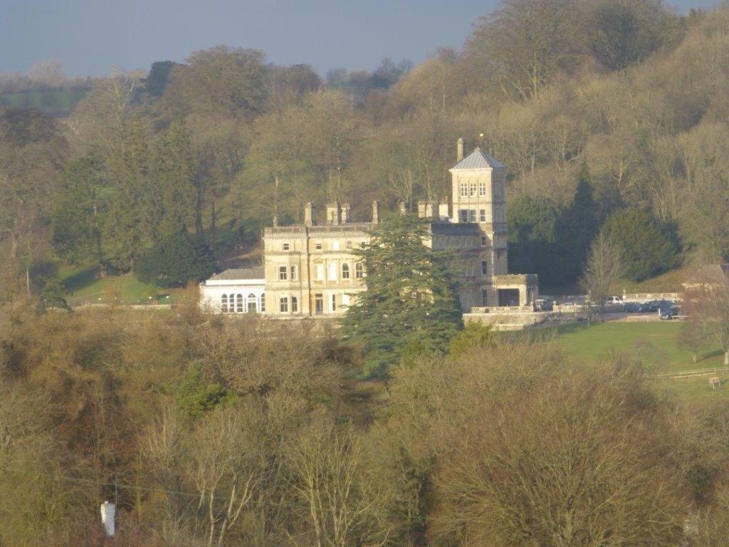 The Bathurst Arms Hotel Cirencester Exterior photo